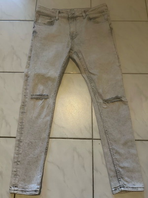 Slim jean Bershka lightly used, white, size w34