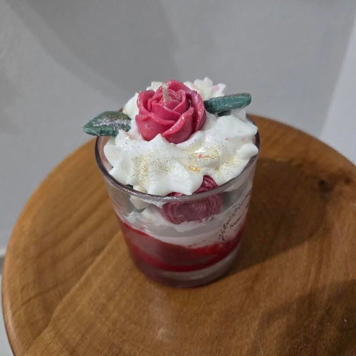 Rose candle from Noema Melt handmade collection