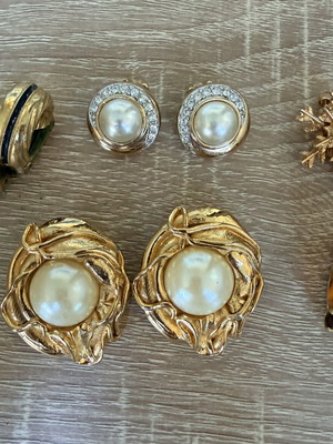 Clip-on earrings used, pack of 5 pairs