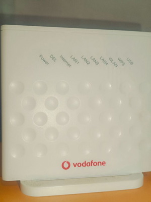 Vodafone modem router like new