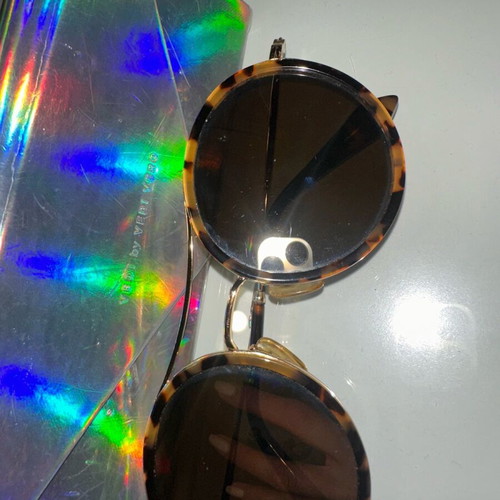 Vedi Vero sunglasses used with marks