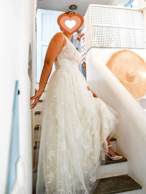 Wedding dress handmade lace vintage medium like new with veil