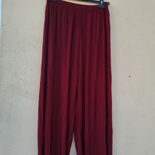 Women's Airy Pants used, one size, red