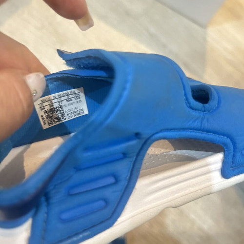 Adidas sandals size 27 like new, blue