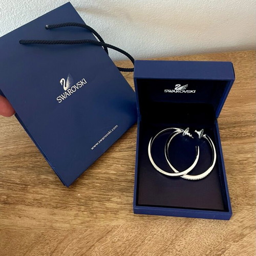 Swarovski Hoop Earrings new with Pavé Crystals