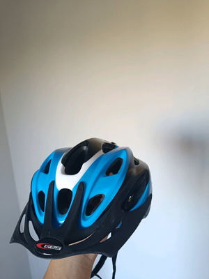Children's bicycle helmet used