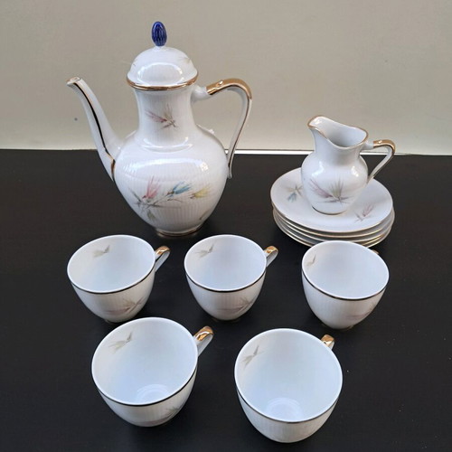 Bavaria tea set like new with jug, creamer, and 5 cups