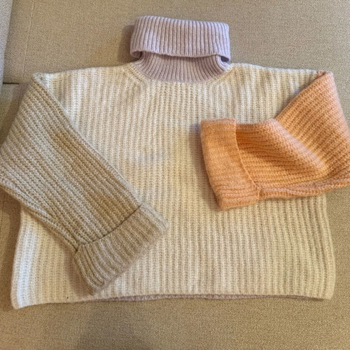 Mango colorful turtleneck sweater like new