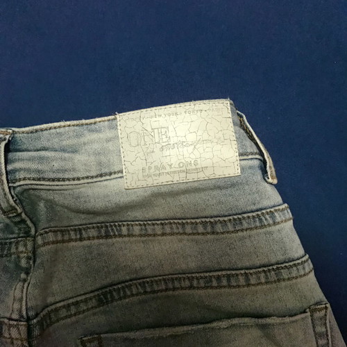 One Teaspoon jeans used with frayed edges, high waist size 28-30