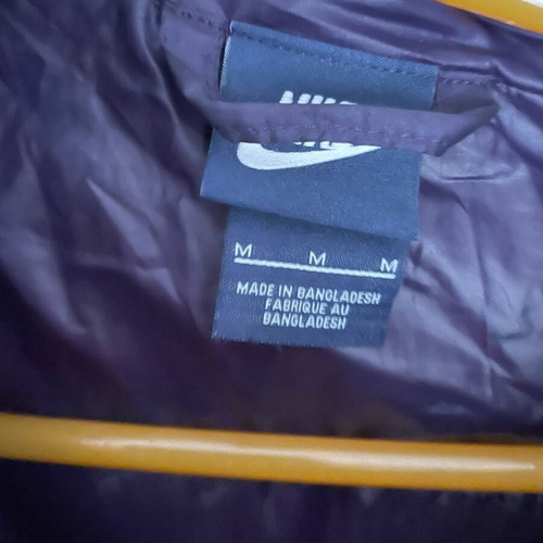 Nike puffer coat like new, purple tech fleece