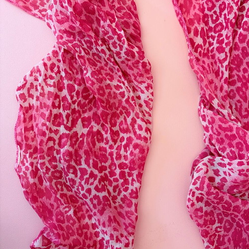 Scarf pink white like new