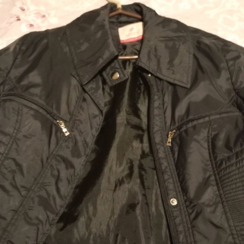 Black short jacket with zipper and buttons like new