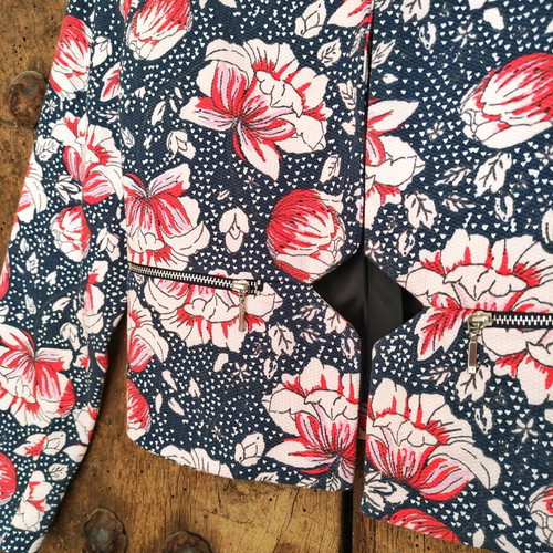 Atmosphere floral cropped blazer like new