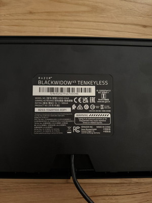Razer Blackwidow V3 TKL mechanical keyboard with green switches