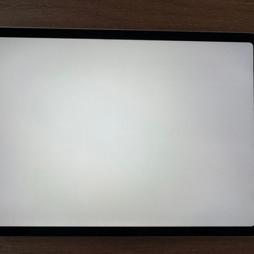 Apple iPad Pro 11" 4th Gen 2022 M2 8GB 128GB Wi-Fi used with case