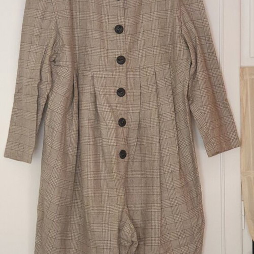 Maternity jumpsuit with bermuda shorts, grey checkered