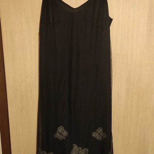 Long black dress Medium like new with subtle designs