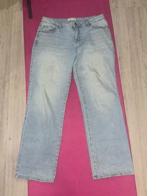 Sinsay Bootcut Jeans used, size 40, light blue wash