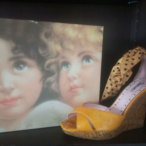 Fiorucci platform sandals like new, yellow leather with polka dot laces