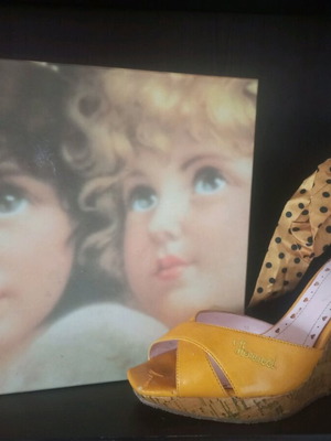 Fiorucci platform sandals like new, yellow leather with polka dot laces