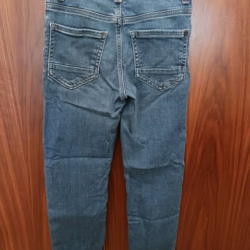 Jeans pants for boy 6 years like new with elastic waist