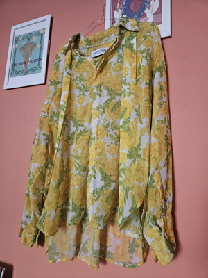 Vassia Kostara shirt with belt one size like new, yellow