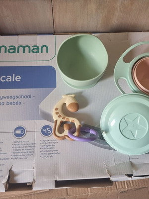 Premaman Baby Scale like new with 2 baby plates and 1 Dr Browns teether