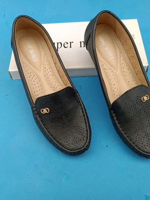 Super Mode women's shoes no 38 new, black