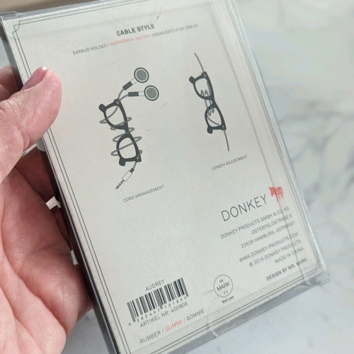 Holder for headphones new