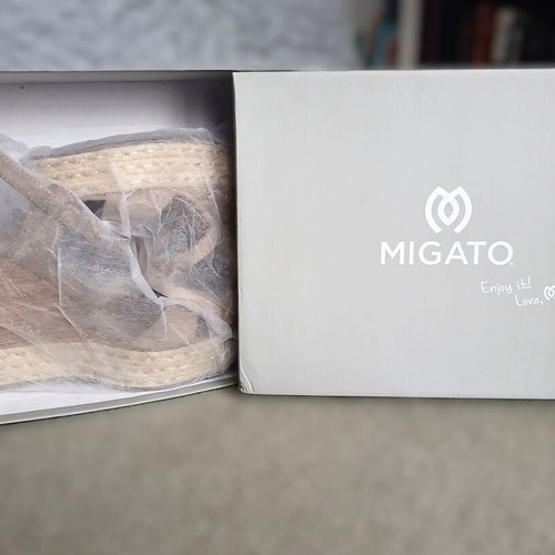 Migato women's sandals like new, beige espadrille platform size 38