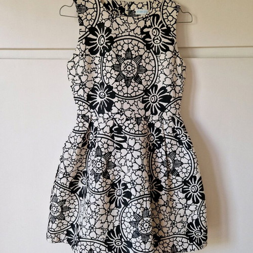 Floral sleeveless dress XS new, Blue Vanilla