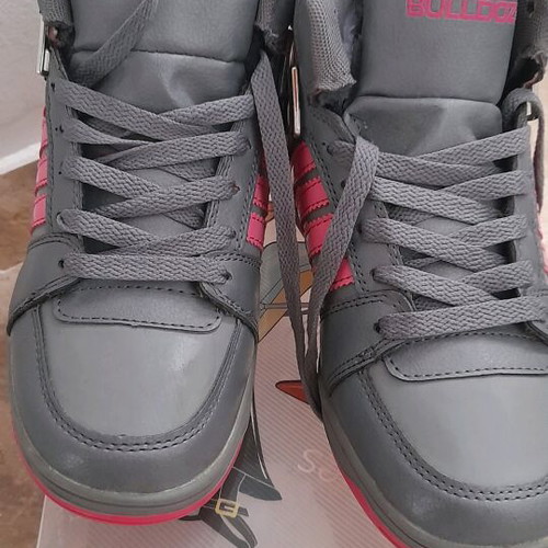 Athletic shoes like new, gray, size 36, with fur inside