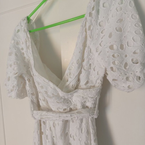 Ale maxi white dress like new, size XL fitting S-M