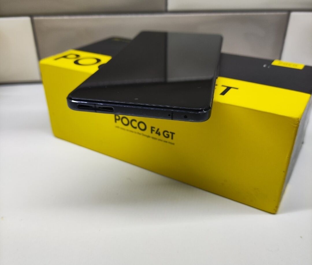 Poco F4 GT 5G used black gaming phone… - € 150,00 - Vendora.cy