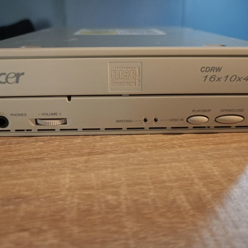 LG GSA-4163B DVDRW and Acer CDRW drive used