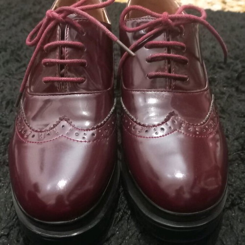Oxford women's shoes size 39 like new, brown and red