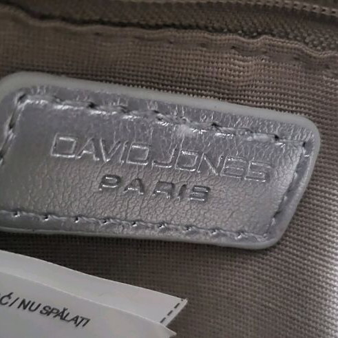 David Jones crossbody bag silver like new, 25x17 cm