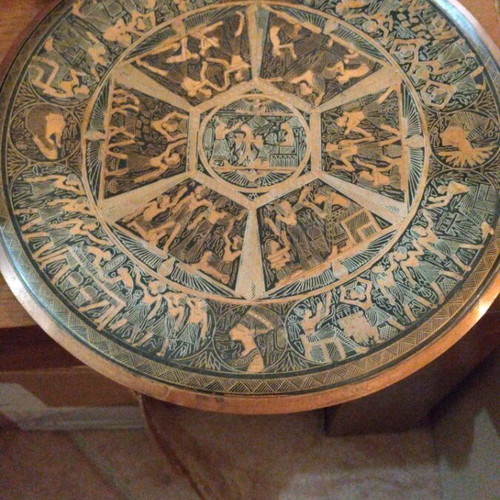 Egyptian decorative wall plate Cairo Ware like new, brass