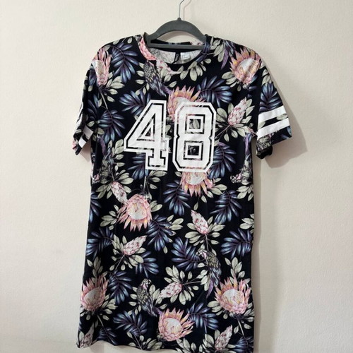 H&M Divided Floral Oversized T-Shirt Dress Like New