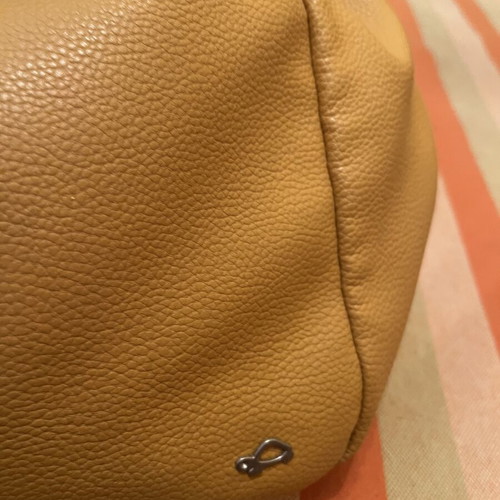 Backpack Caprisa large like new, yellow and orange