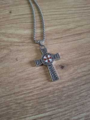 Crusader Cross Necklace stainless steel