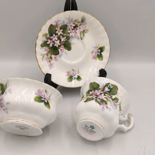 Royal Albert May Flaver bone china set like new