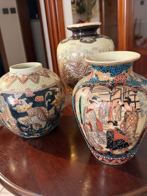 Chinese vase used in excellent condition