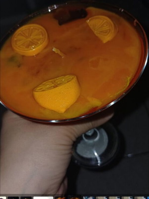 Gel candle with cocktail design and aroma