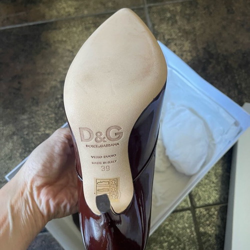 Dolce & Gabbana burgundy patent leather women's ankle boots new
