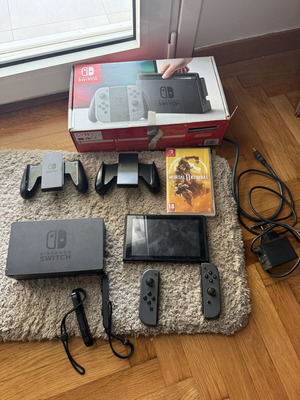 Nintendo Switch V1 κονσόλα μεταχειρισμένη με Mortal Kombat και NBA 2K20