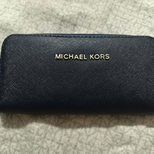 Michael Kors wallet blue, like new