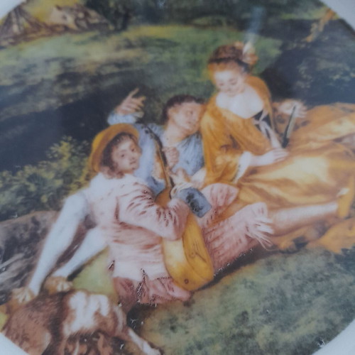 Vintage plates used, set of 2, 19cm diameter
