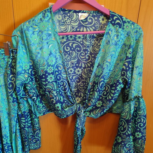 Zara colorful silk skirt and versatile top set