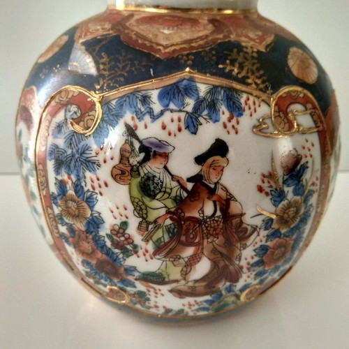 Satsuma vases used, set of 2 pieces